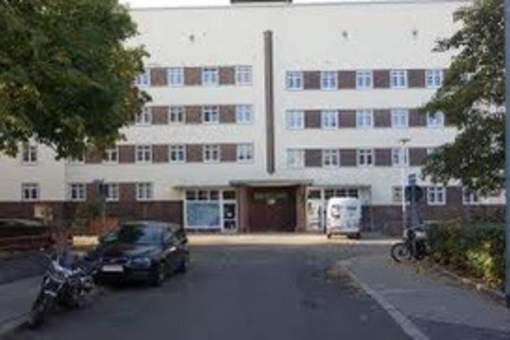 ארפורט Zentrumsnahes Monteurszimmer מראה חיצוני תמונה