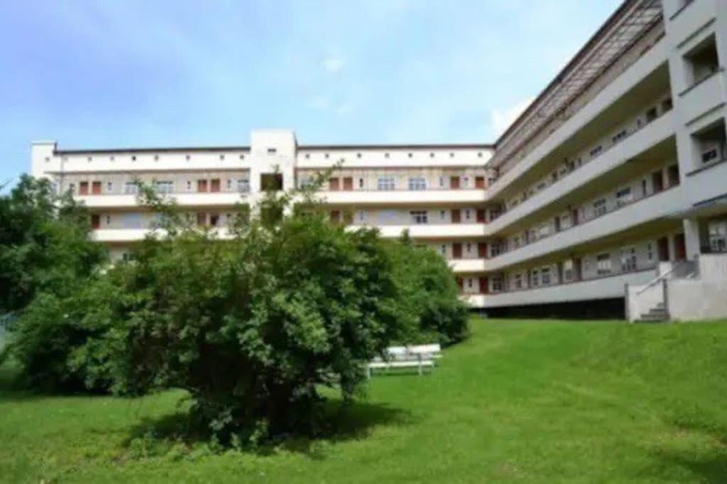 ארפורט Zentrumsnahes Monteurszimmer מראה חיצוני תמונה