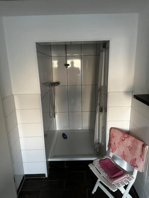 ארפורט Zentrumsnahes Monteurszimmer מראה חיצוני תמונה